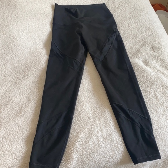 aerie Pants - Black leggings in a small